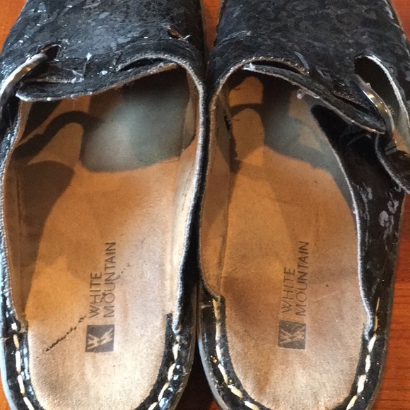 Donated*** White mountain mules in Black filigree and suede 8.5 - Picture 4 of 7